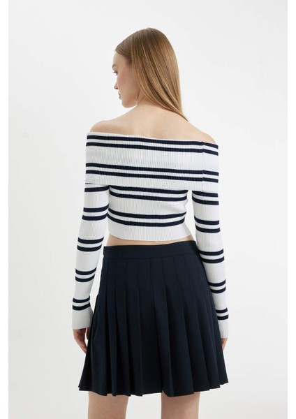 Slim Fit Dar Kesim Çizgili Açık Omuz Triko Kazak C8914AX24WN