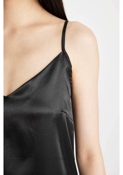 Regular Fit V Yaka Saten Askılı Gecelik-Fall in Love D0968AX24SM