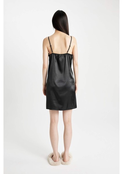 Regular Fit V Yaka Saten Askılı Gecelik-Fall in Love D0968AX24SM