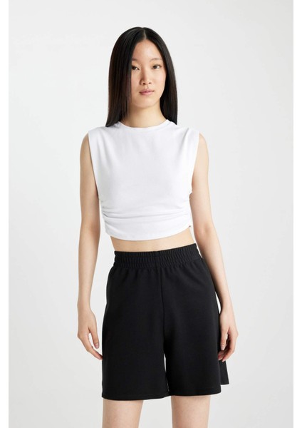 Slim Fit Dar Kesim Bisiklet Yaka Basic Düz Kolsuz Beyaz Tişört A9420AX24SP