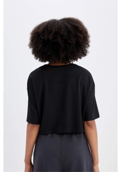 Oversize Geniş Kalıp Bisiklet Yaka Baskılı Sporcu Modal Kısa Kollu Tişört D1281AX24HS