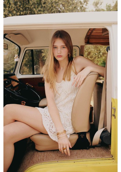 V Yaka Kroşe Beyaz Askılı Midi Triko Elbise C9078AX24SM