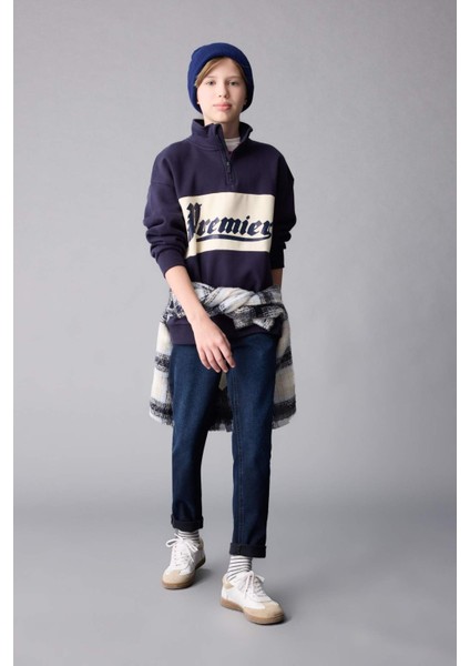 Erkek Çocuk Slim Fit Dar Kesim Düz Paça Cepli Jean Pantolon C5706A824WN