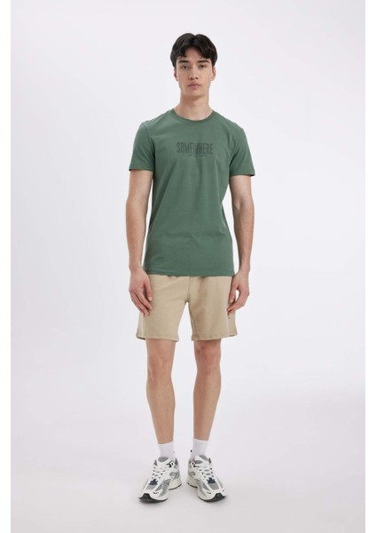 Slim Fit Dar Kesim Dar Paça Şort