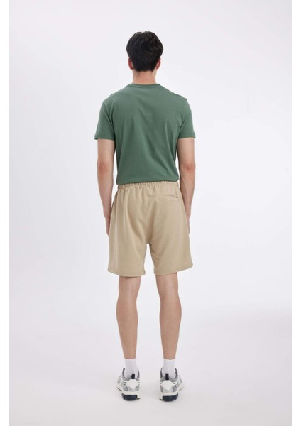 Slim Fit Dar Kesim Dar Paça Şort