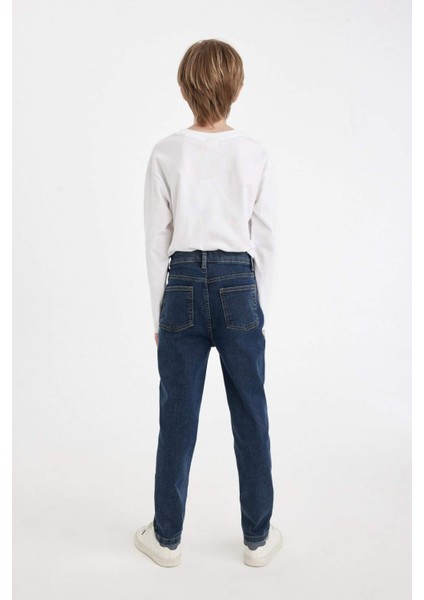 Erkek Çocuk Carrot Fit Düz Paça Cepli Jean Pantolon C5719A824WN