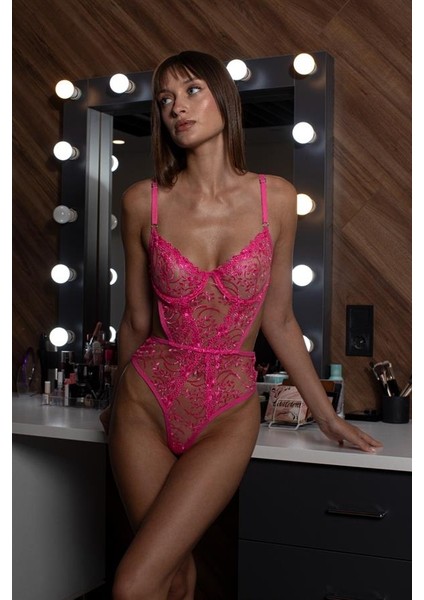Çiçek Desenli Pembe Bodysuit