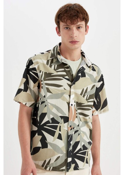 Regular Fit Yazlık Hawaii Baskılı Pamuklu Kısa Kollu Gömlek C7667AX24SM