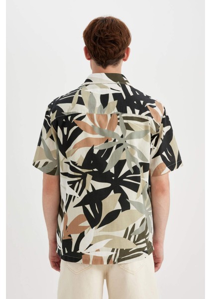 Regular Fit Yazlık Hawaii Baskılı Pamuklu Kısa Kollu Gömlek C7667AX24SM