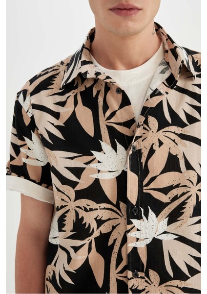 Regular Fit Yazlık Hawaii Baskılı Pamuklu Kısa Kollu Gömlek C7667AX24SM