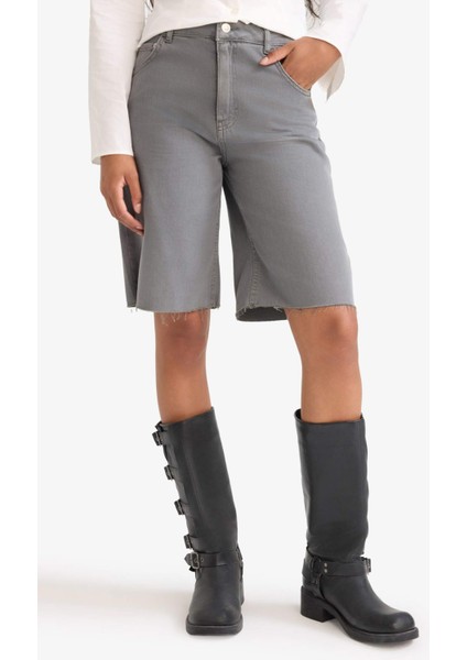 Normal Bel Kısa Paça Gabardin Bermuda Şort D0965AX24SM