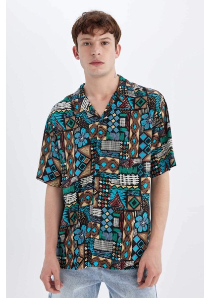 Regular Fit Yazlık Apaş Yaka Baskılı Viskon Kısa Kollu Gömlek C7687AX24SM