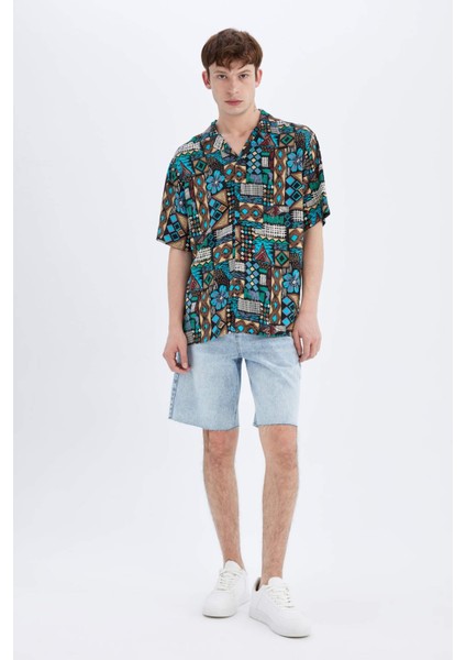 Regular Fit Yazlık Apaş Yaka Baskılı Viskon Kısa Kollu Gömlek C7687AX24SM