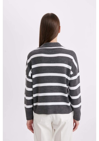 Relax Fit Polo Yaka Çizgili Triko Kazak