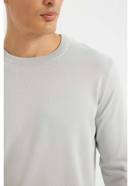 Standart Fit Normal Kesim Bisiklet Yaka Basic Düz Triko Rahat Kazak A5268AX24AU