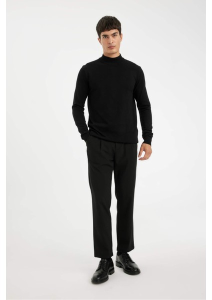 Siyah Standart Fit Normal Kesim Yarım Balıkçı Yaka Basic Düz Triko Kazak A5282AX24AU