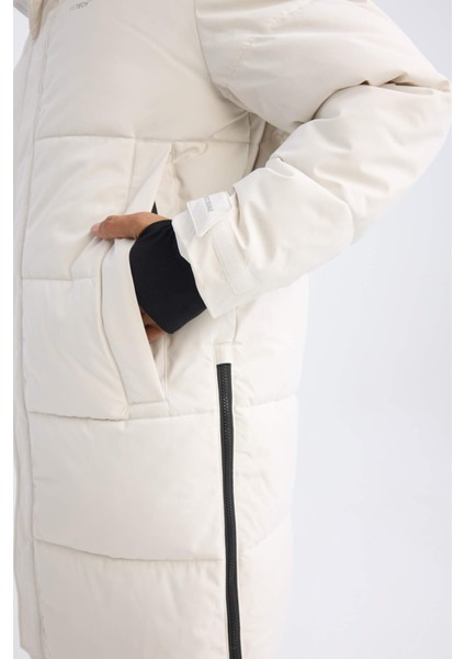 Fit Su Geçirmez Uzun Mont Parka Fermuarlı Çıtçıtlı Cepli Su Geçirmez Kapüşonlu C6064AX24WN