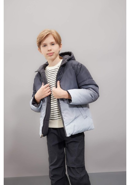 Erkek Çocuk Su Geçirmez Çift Taraflı Kapüşonlu Şişme Mont C5635A824WN