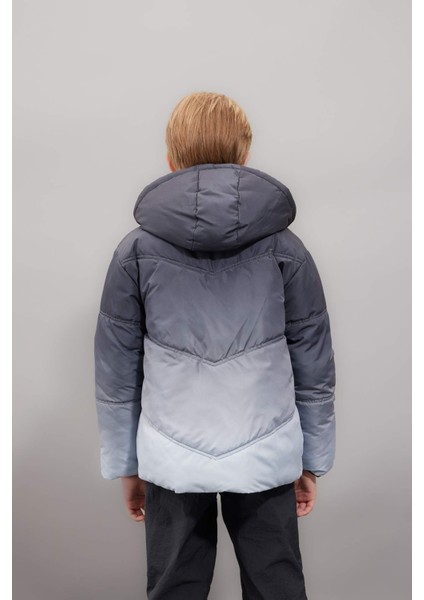Erkek Çocuk Su Geçirmez Çift Taraflı Kapüşonlu Şişme Mont C5635A824WN