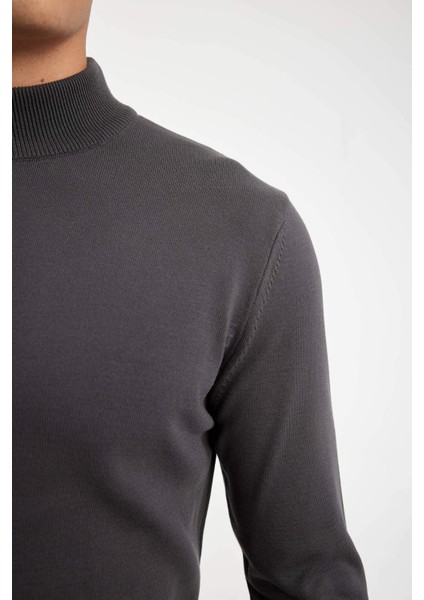 Standart Fit Normal Kesim Yarım Balıkçı Yaka Basic Düz Triko Kazak A5282AX24AU