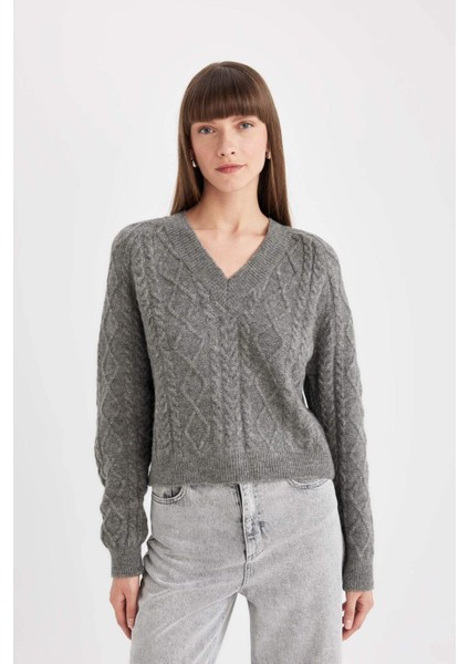 Relax Fit V Yaka Saç Örgülü Triko Kazak C9060AX24WN