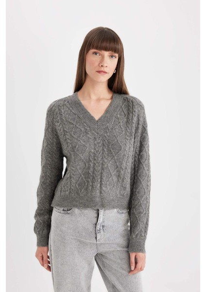 Relax Fit V Yaka Saç Örgülü Triko Kazak C9060AX24WN