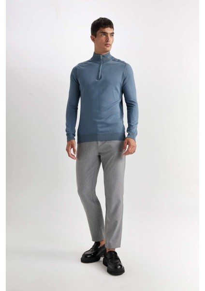 Mavi Standart Fit Normal Kesim Yarım Balıkçı Yarım Fermuarlı Triko Kazak D0624AX24AU