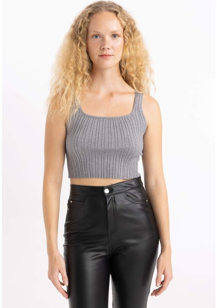 Slim Fit Dar Kesim Kare Yaka Triko Atlet U6412AZ24AU