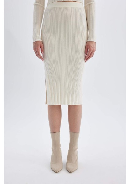 Coool Slim Fit Dar Kesim Basic Düz Yırtmaçlı Triko Midi Etek A2058AX24AU