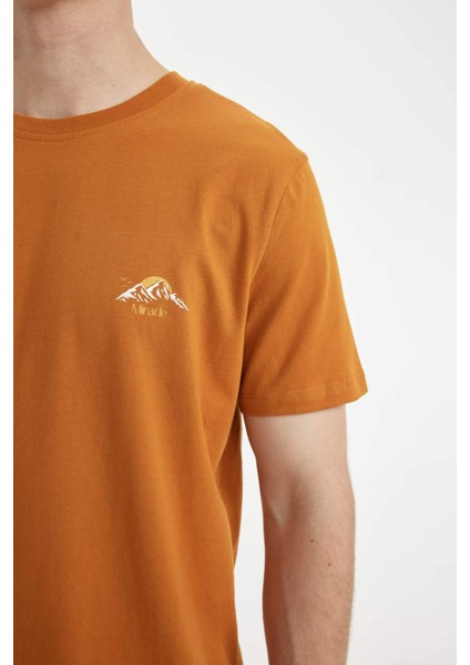 %100 Pamuk Slim Fit Dar Kesim Bisiklet Yaka Baskılı Kısa Kollu Tişört