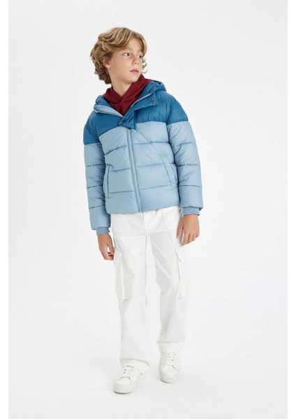 Erkek Çocuk Su Geçirmez Kapüşonlu Fermuarlı Cepli Polar Astarlı Şişme Mont C5509A824WN