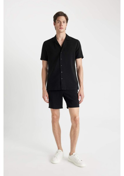 Modern Fit Yazlık Polo Yaka Basic Düz Aerobin Kısa Kollu Siyah Gömlek V8406AZ24SM