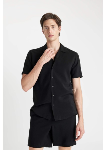 Modern Fit Yazlık Polo Yaka Basic Düz Aerobin Kısa Kollu Siyah Gömlek V8406AZ24SM