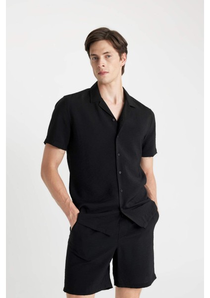 Modern Fit Yazlık Polo Yaka Basic Düz Aerobin Kısa Kollu Siyah Gömlek V8406AZ24SM
