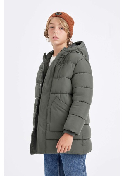 Erkek Çocuk Su İtici Kapüşonlu Fermuarlı Çıtçıt Kapamalı Cepli Parka