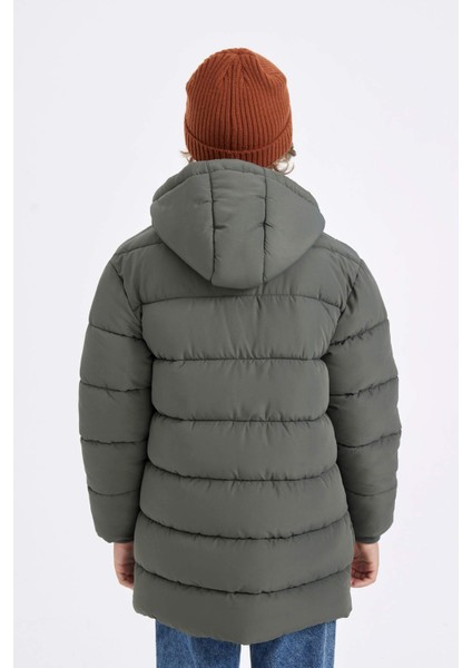 Erkek Çocuk Su İtici Kapüşonlu Fermuarlı Çıtçıt Kapamalı Cepli Parka