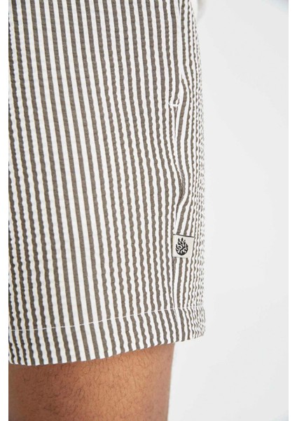 Çizgili Kısa Boy Deniz Şortu B7535AX24HS