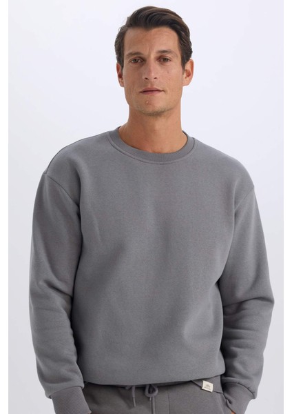 Oversize Geniş Kalıp Bisiklet Yaka Kalın Basic Düz Sweatshirt T5139AZ24AU