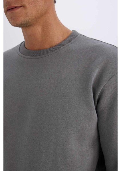Oversize Geniş Kalıp Bisiklet Yaka Kalın Basic Düz Sweatshirt T5139AZ24AU