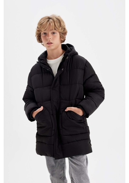 Erkek Çocuk Su İtici Kapüşonlu Fermuarlı Çıtçıt Kapamalı Cepli Parka C8782A824WN