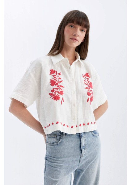 Oversize Geniş Kalıp Nakışlı Müslin Kısa Kollu Gömlek