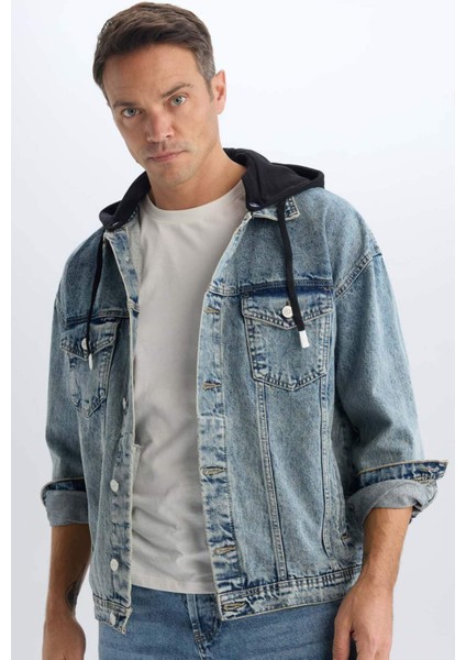 %100 Pamuk Oversize Geniş Kalıp Kapüşonlu Düğmeli Mevsimlik Baharlık Denim Ceket D0417AX24AU