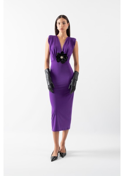 Ormisde Omuzları Büzgülü V Yaka Gül Detaylı Kısa Abiye Elbise Mor modelleri