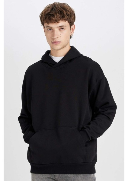 Oversize Geniş Kalıp Kapüşonlu Cepli Basic Düz Sweatshirt Y1237AZ24AU