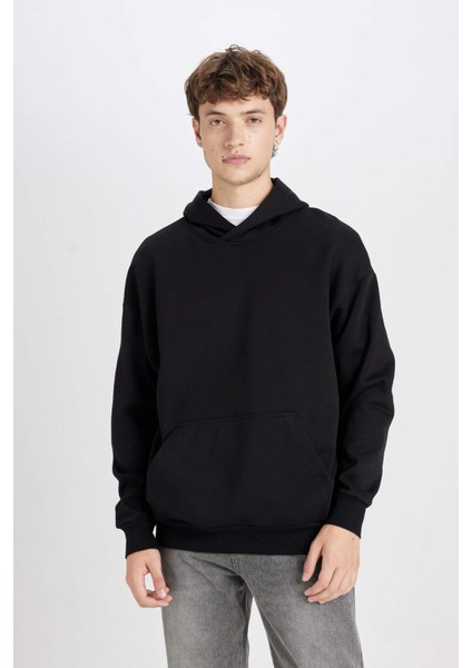 Oversize Geniş Kalıp Kapüşonlu Cepli Basic Düz Sweatshirt Y1237AZ24AU