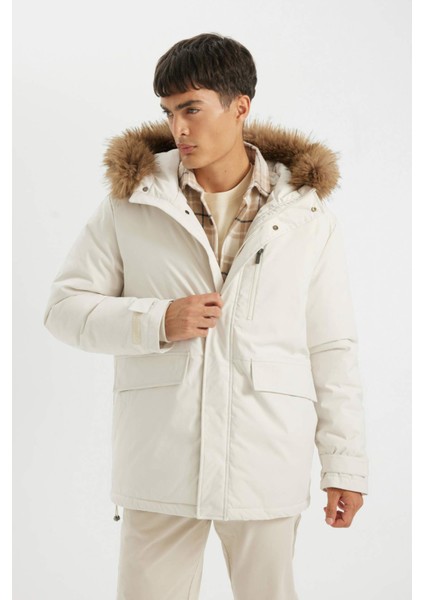 Regular Fit Kapüşonlu Fermuarlı Cepli Kürklü Mont Parka D1275AX24WN