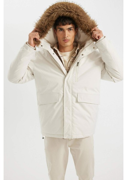 Regular Fit Kapüşonlu Fermuarlı Cepli Kürklü Mont Parka D1275AX24WN