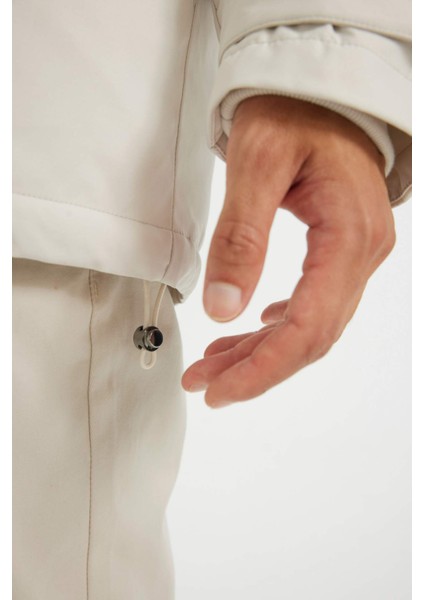 Regular Fit Kapüşonlu Fermuarlı Cepli Kürklü Mont Parka D1275AX24WN