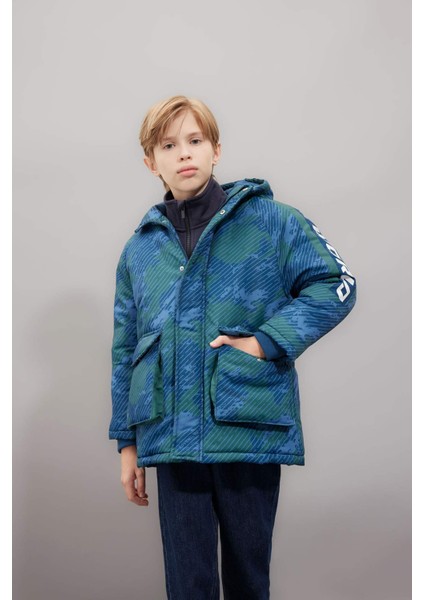 Erkek Çocuk Su Geçirmez Kapüşonlu Fermuarlı Çıtçıtlı Cepli Mont Parka C5521A824WN