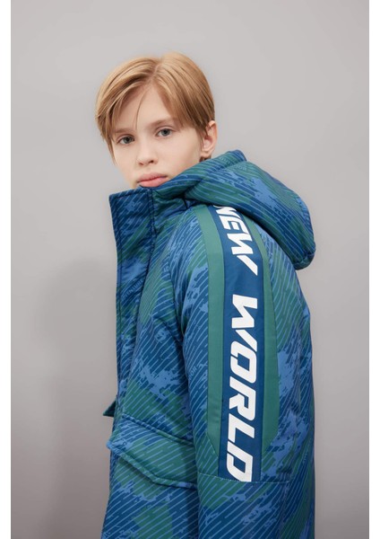 Erkek Çocuk Su Geçirmez Kapüşonlu Fermuarlı Çıtçıtlı Cepli Mont Parka C5521A824WN